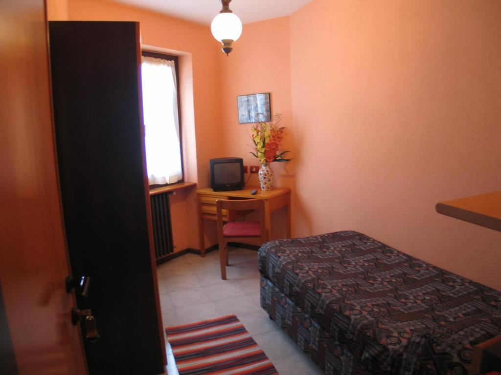 Hotel La Lanterna Chiesa in Valmalenco Habitación foto